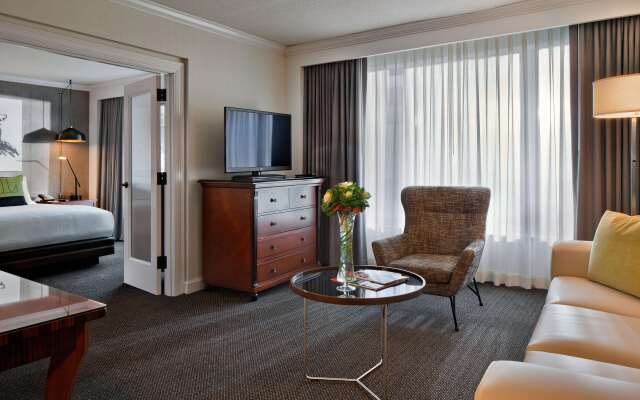 The Logan Philadelphia, Curio Collection by Hilton