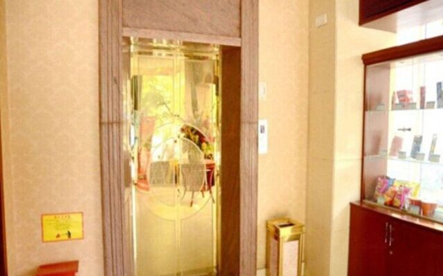 GreenTree Inn  Zhenjiang Dashikou Express Hotel