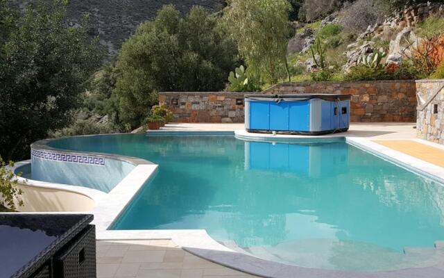 Villa With 4 Bedrooms In Kato Pine, With Wonderful Sea View, Private Pool, Terrace 2 Km From The Beach