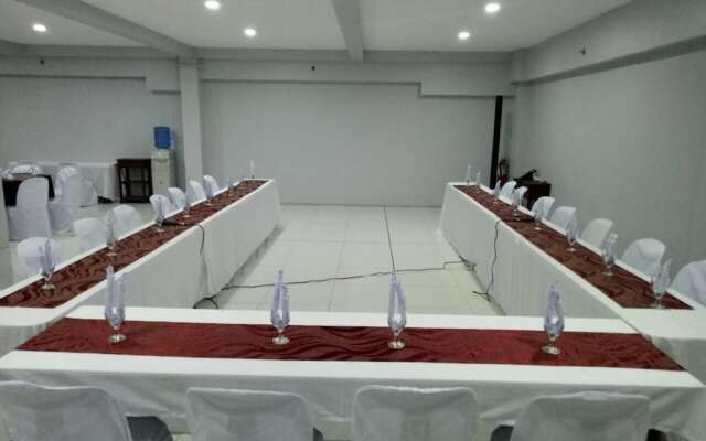 Hotel Turista Canlubang