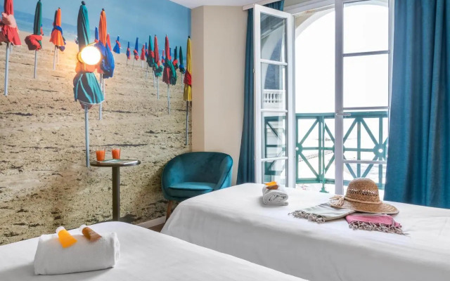 Latitudes Beach Hotel