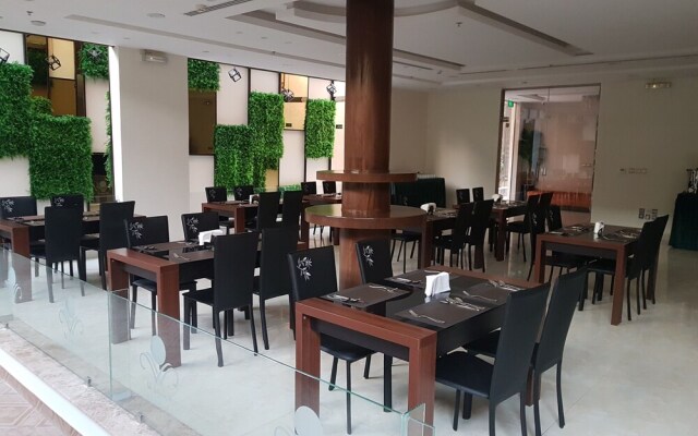 Laperla Hotel