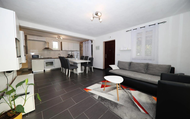 Country House Korlat