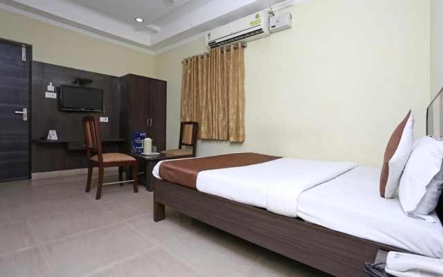 Hotel Saraswathi Residency