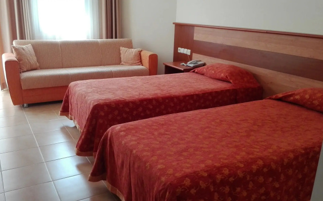 Mavruka Hotel