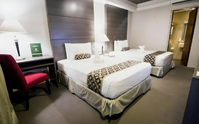 88 Courtyard Hotel