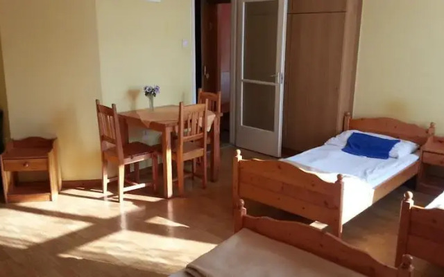 Sportcsarnok Motel és Presszó