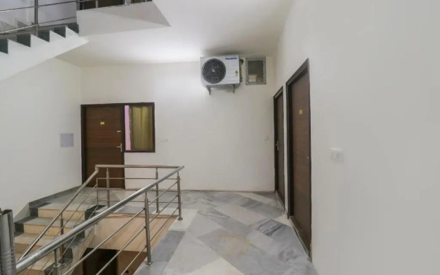 Hotel Legend by OYO Rooms