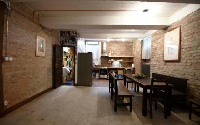 Giotto Apartments