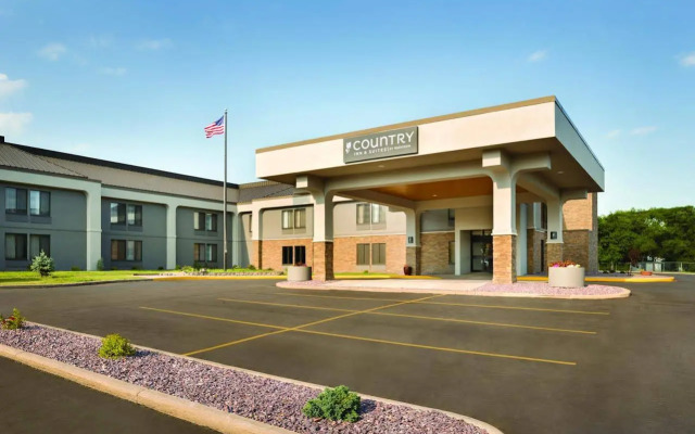 Country Inn & Suites by Radisson, La Crosse, WI