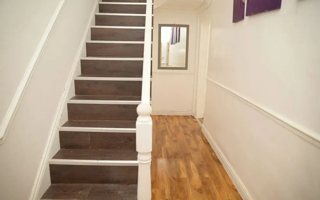 Cosy Orrell Park Retreat Near Anfield and Aintree
