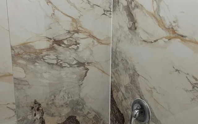 Symphony Inn and Suites