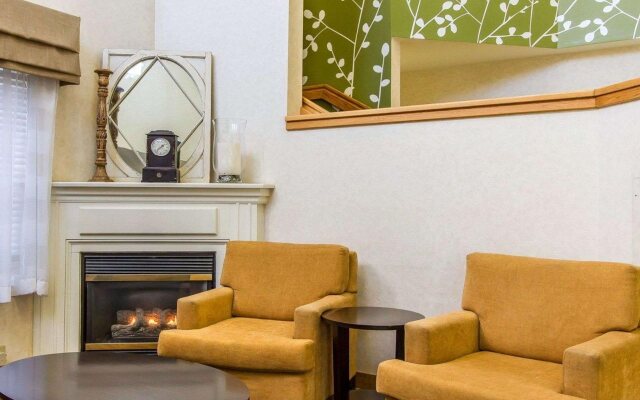 Revel Hotel Des Moines Urbandale, Tapestry Collection by Hilton