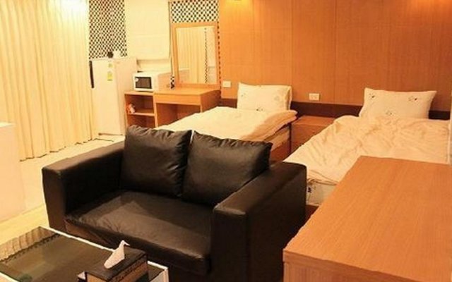 BKK Unique Serviced Apartment