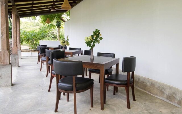 Kirinda Lodge by Ceilao Villas