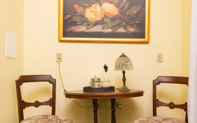 The Lafayette Inn