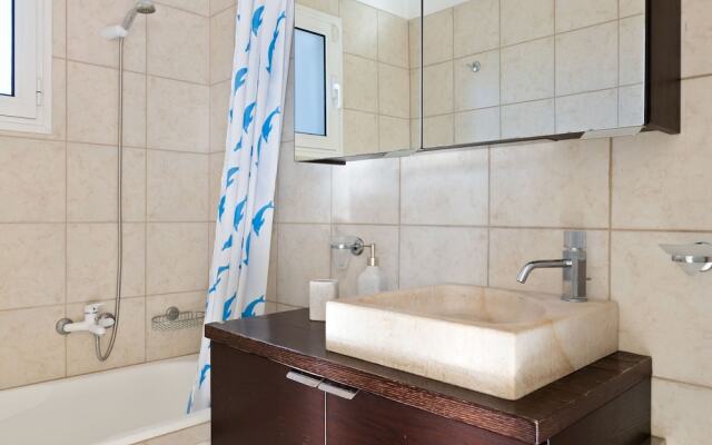 Enchanting Villa in Chalcis with Terrace