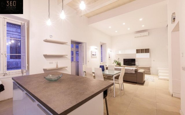 Sliema Ferries 4BR spacious Home with BBQ, Outdoor by 360 Estates