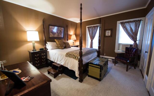 Admiral Peary Inn Bed & Breakfast