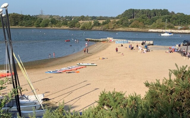 Summer by the Harbour