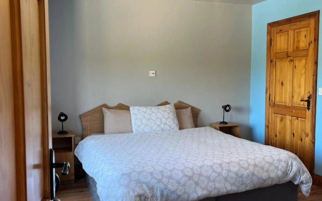 Douglasha House V93RX64