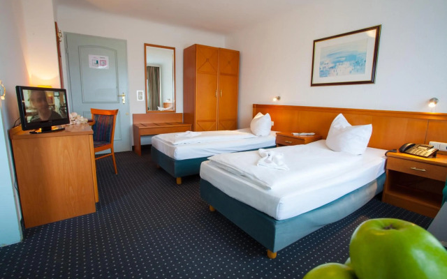 INA Hotel Royal