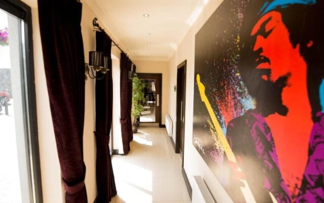 Burren Atlantic Hotel & Holiday Village
