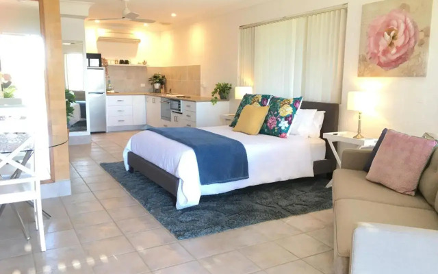 SilverWaters Waterfront Accommodation