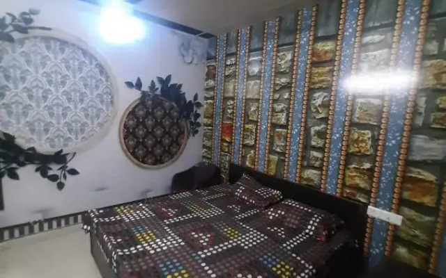 Oyo Radhika Guest House