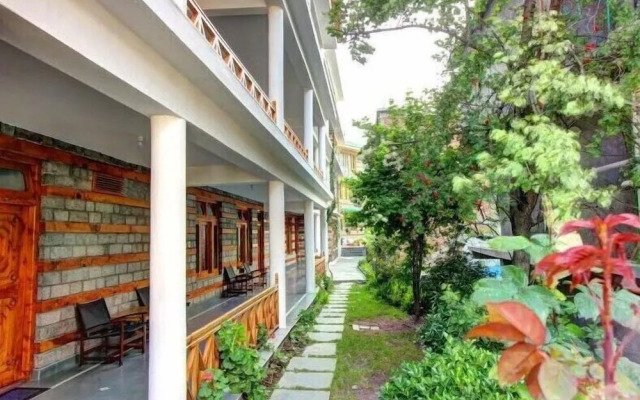 Dragon Inn Manali