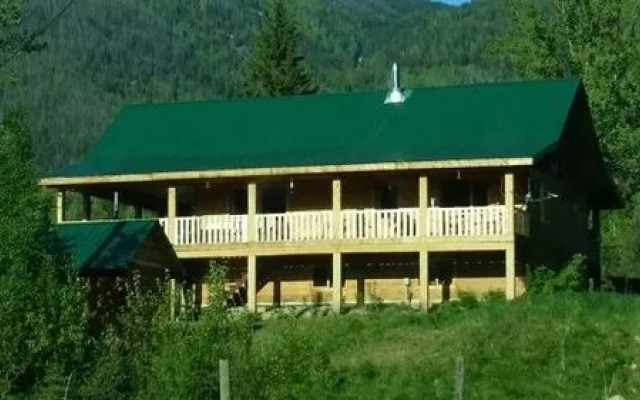 Wolfwood Guest Ranch