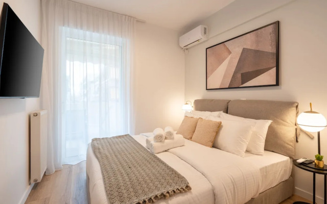 Chic and Lavish Apartment in Athens
