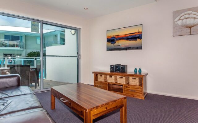 Pacific Blue Apartment 139, 265 Sandy Point Road