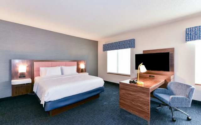 Hampton Inn & Suites Pittsburg, CA