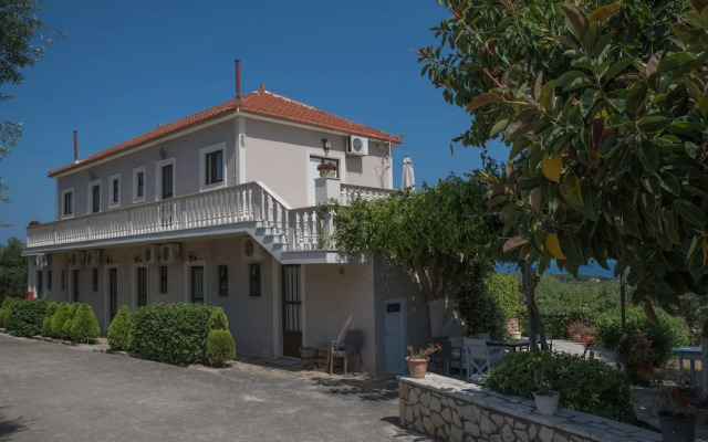Villa Kapnisi