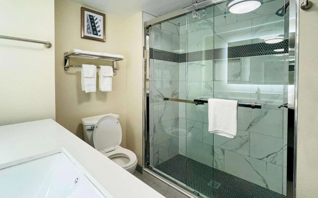 Quality Inn & Suites Lake Charles South