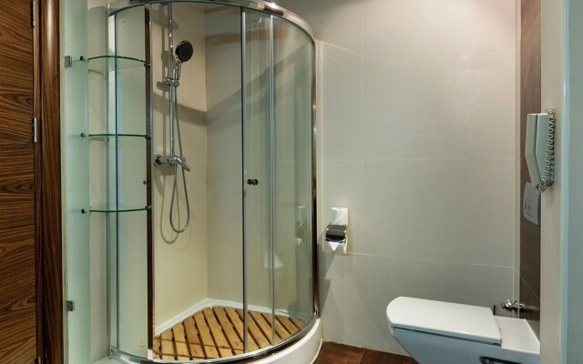 Noah's Ark Deluxe Hotel & Spa