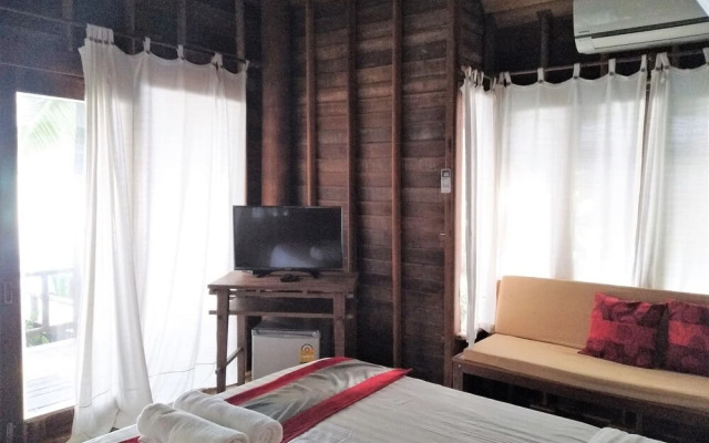 Chivaree Hotel And Resort