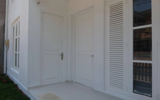 White Villa Ambalangoda