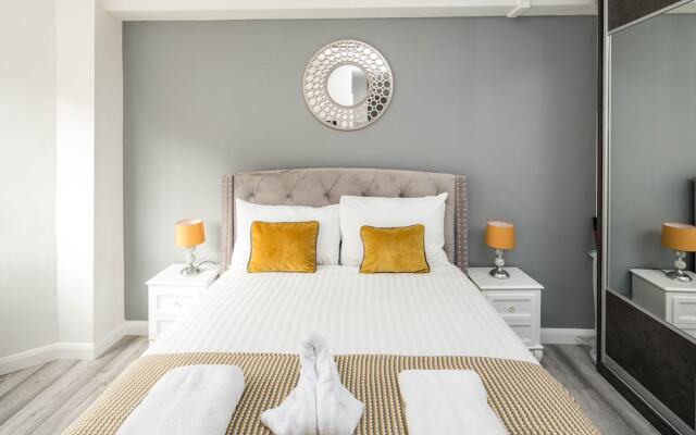 NEW Sleek & Modern Studio in the Heart of Chelsea