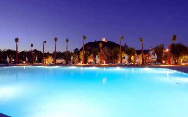 Eleamare Resort