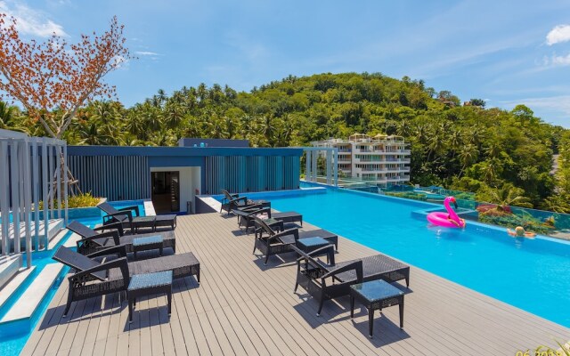 Aristo 2 Beach Front - by Holy Cow 714