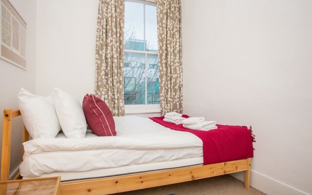 3 Bedroom Flat In Highbury