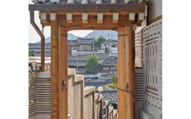 Bukchon Hakminjae Hanok Stay