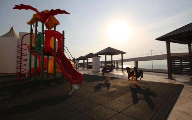 Sand Beach Suites(Families only)