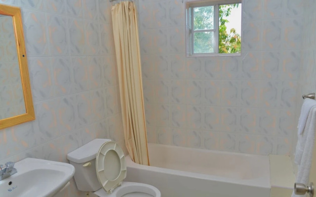 Sea View Apartments Negril