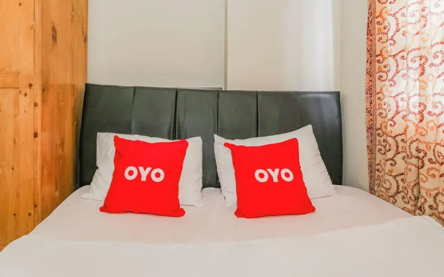 OYO 93952 Dms Property