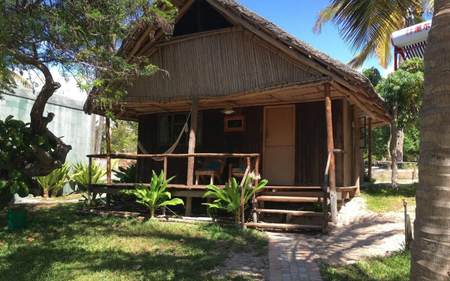 Baobab Beach Lodge & Backpackers