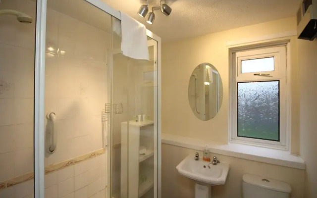 NEW 2BD Flat With Garden Views - West End Glasgow