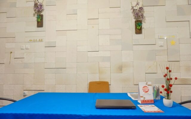 Oyo 1295 Linns Family Residence